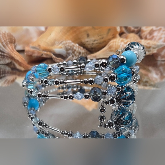 Hand Crafred Stainless Steel Light  Blue Beaded Bracelet - Picture 5 of 8